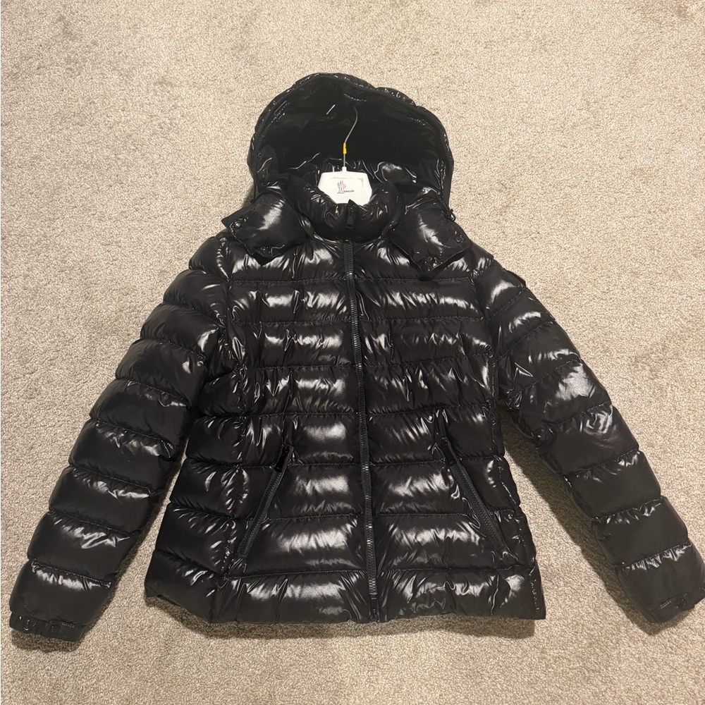 Moncler Women's Abbadia Short Down Black Shiny Hooded Puffer Jacket Size 3